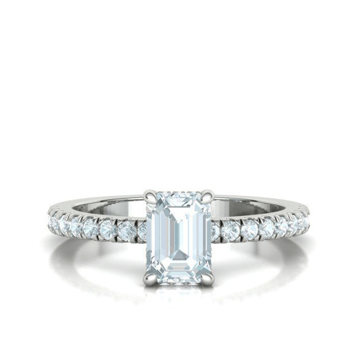 Anillo de compromiso con halo oculto de diamantes de talla esmeralda (1,33 quilates)